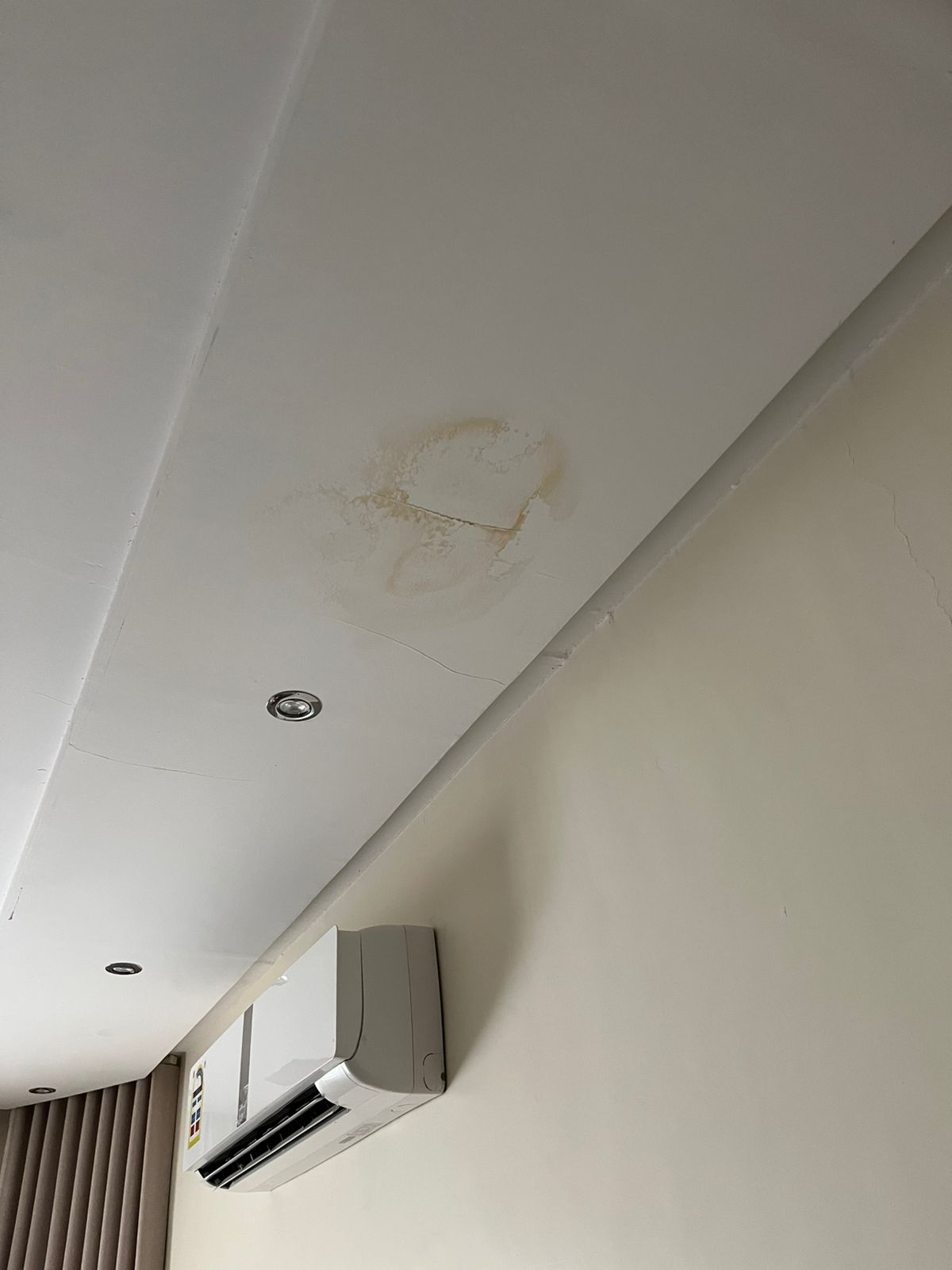 دهان منازل في الرياض - خدمات دهان احترافية